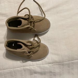 Janie and Jack Suede Chukka Sneaker NWOT